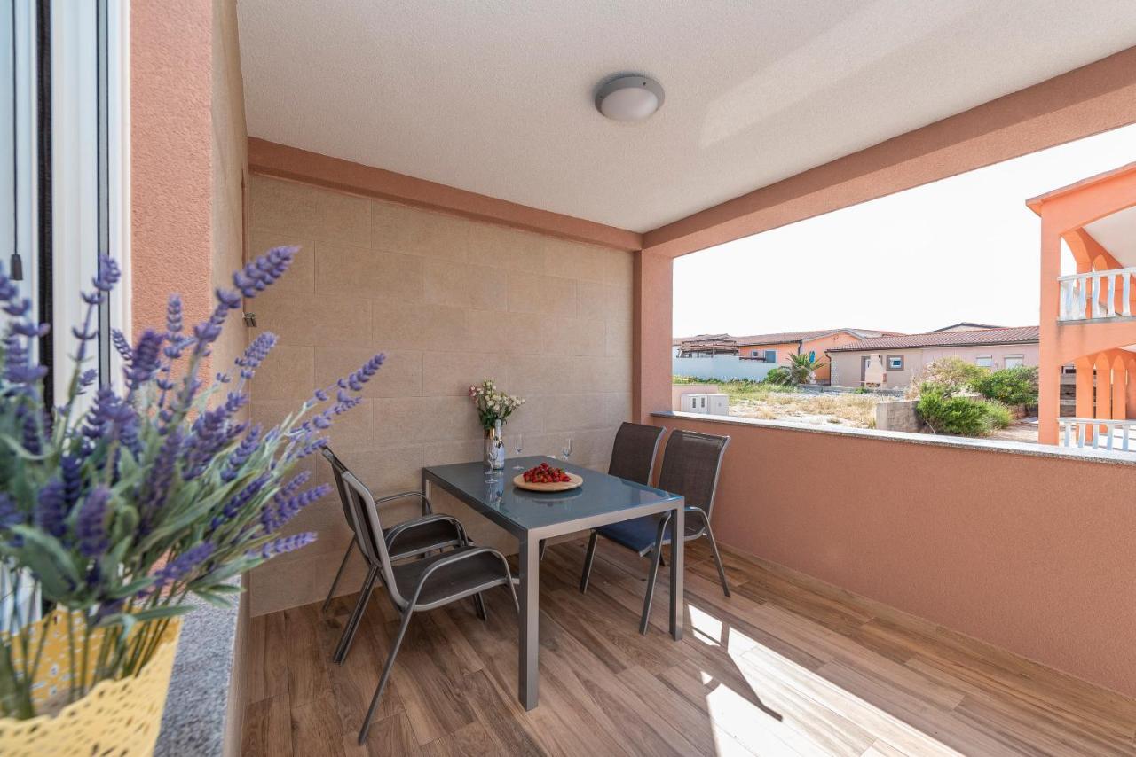 Luxury Apartments - La Vir 1 & 2 מראה חיצוני תמונה