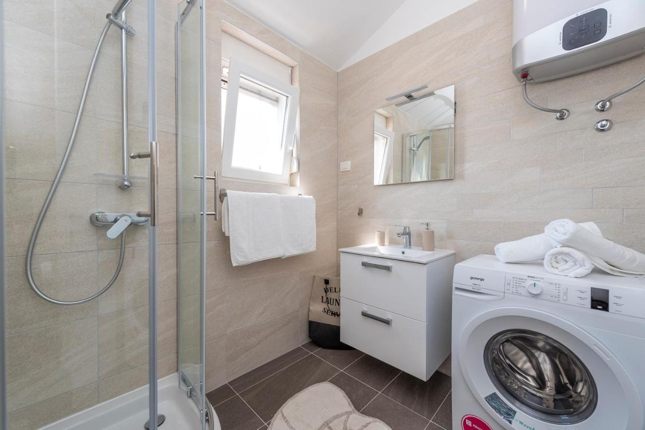 Luxury Apartments - La Vir 1 & 2 מראה חיצוני תמונה