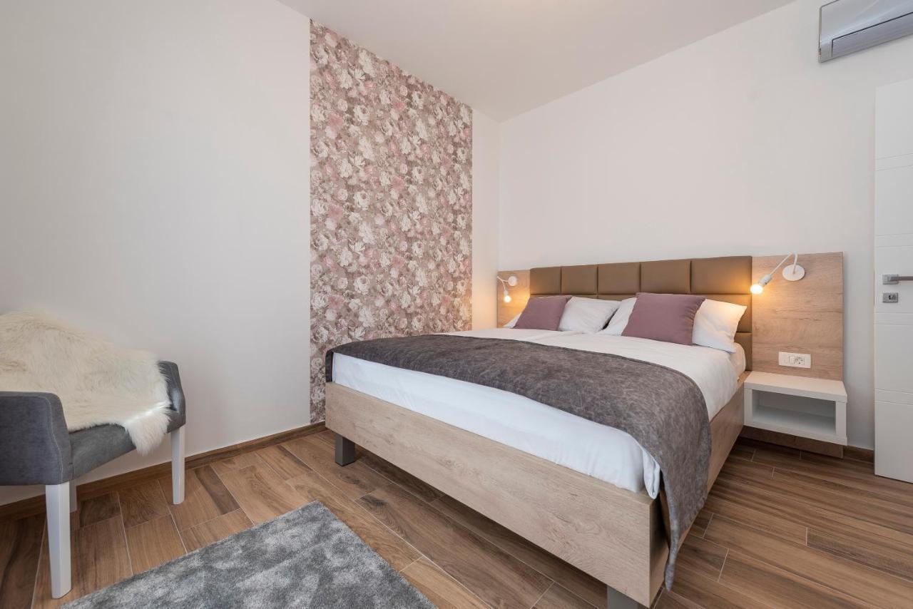 Luxury Apartments - La Vir 1 & 2 מראה חיצוני תמונה