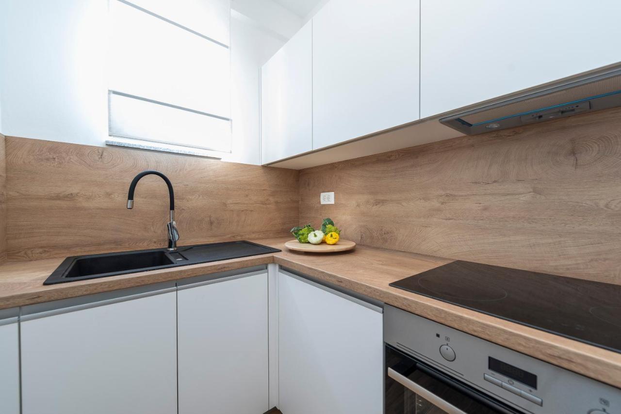 Luxury Apartments - La Vir 1 & 2 מראה חיצוני תמונה