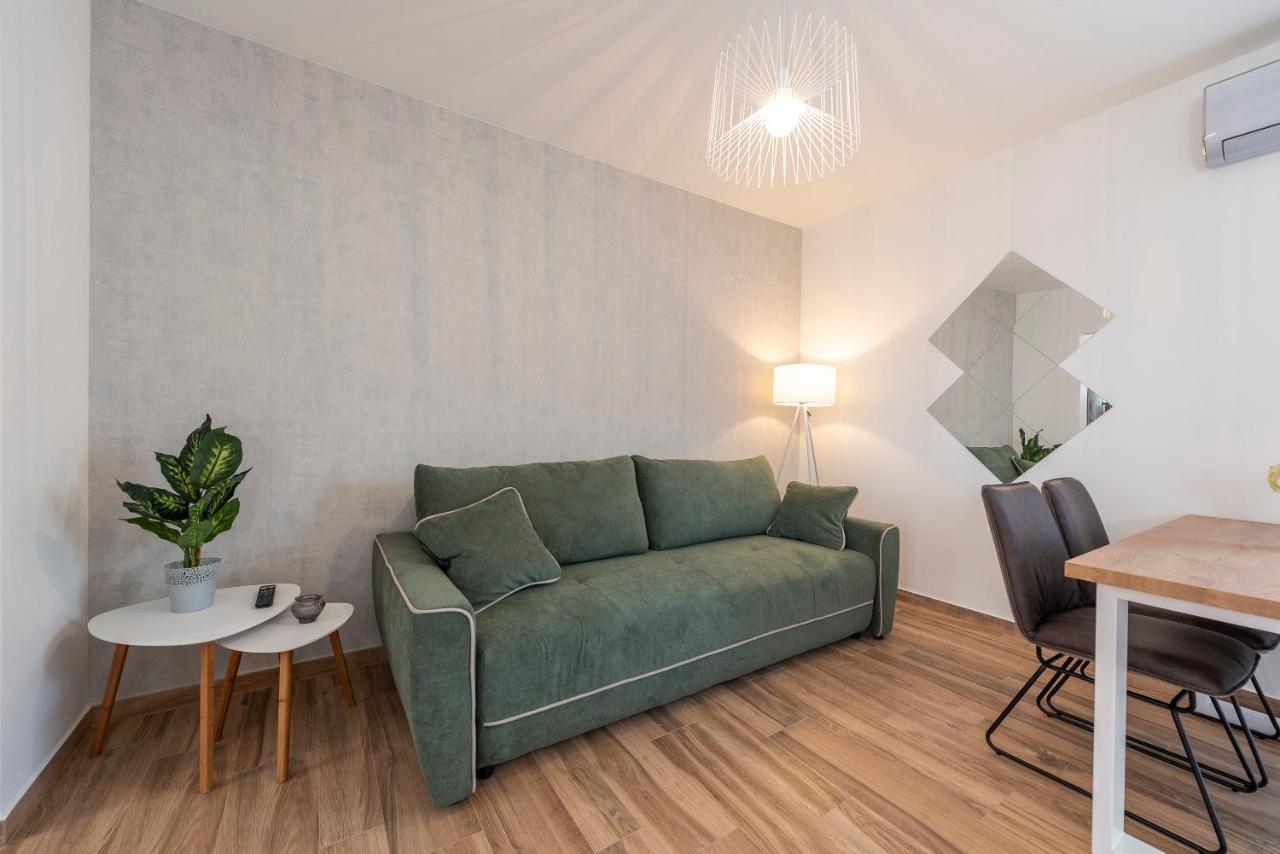 Luxury Apartments - La Vir 1 & 2 מראה חיצוני תמונה